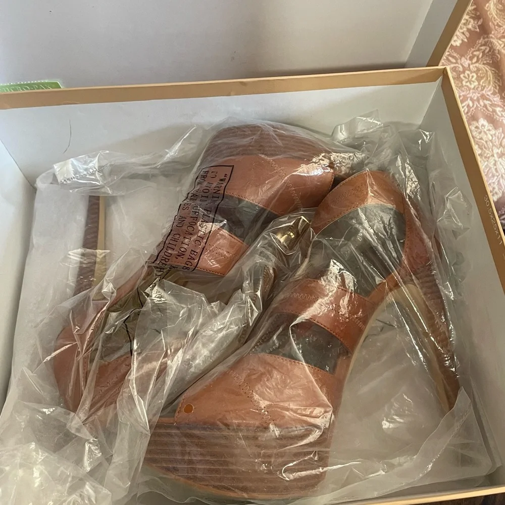 Michael Kors Brown Leather Women's Sandals - Picture 6 of 9